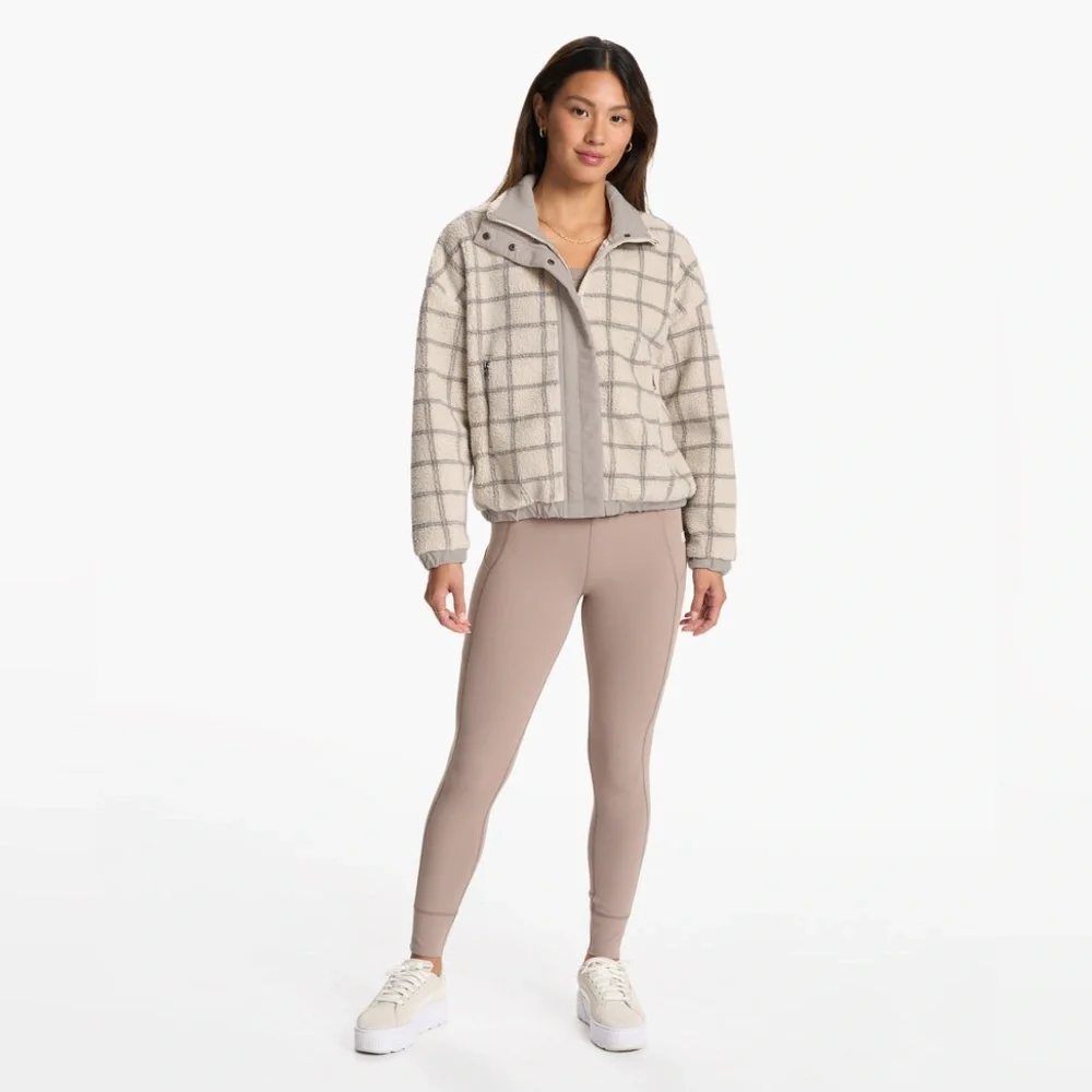 NWT Vuori Plaid Cozy Sherpa Women's Full Zip Jacket in Suede Windowpane - Picture 6 of 10